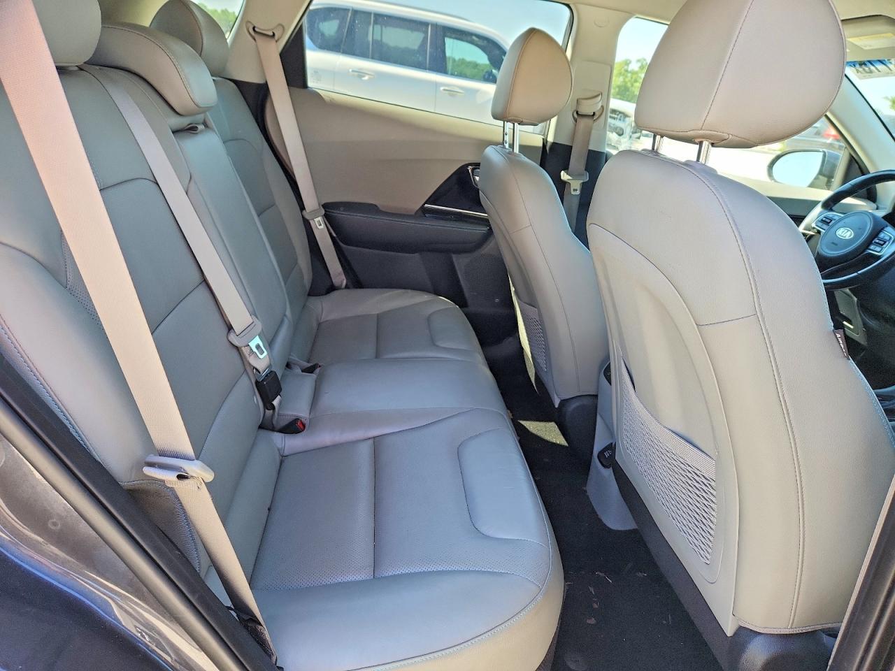 Kia Niro Ex Premium