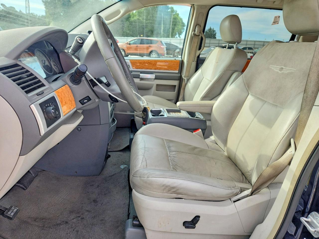 Chrysler Minivan Limited