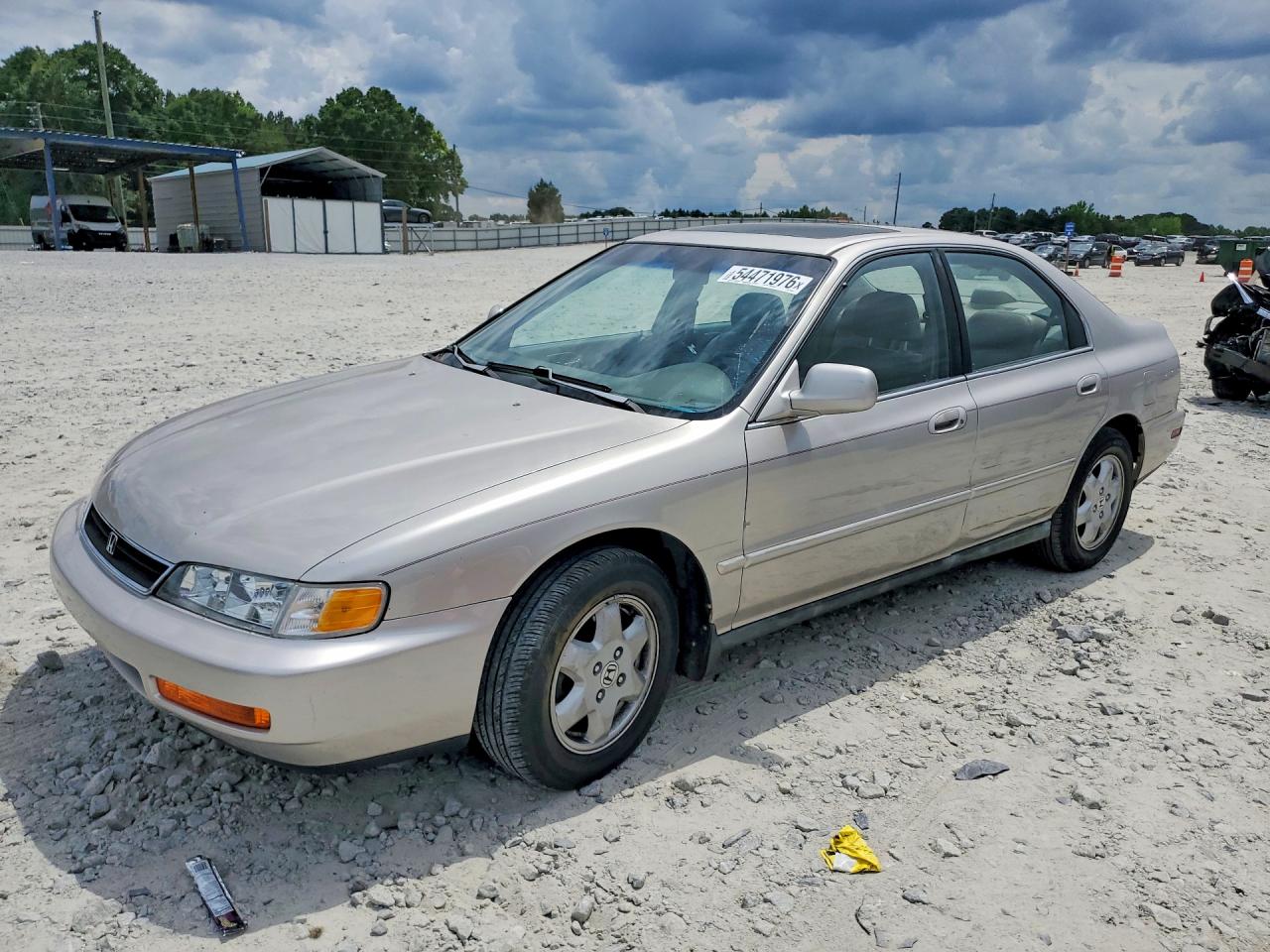 Salvage Honda Accord Image