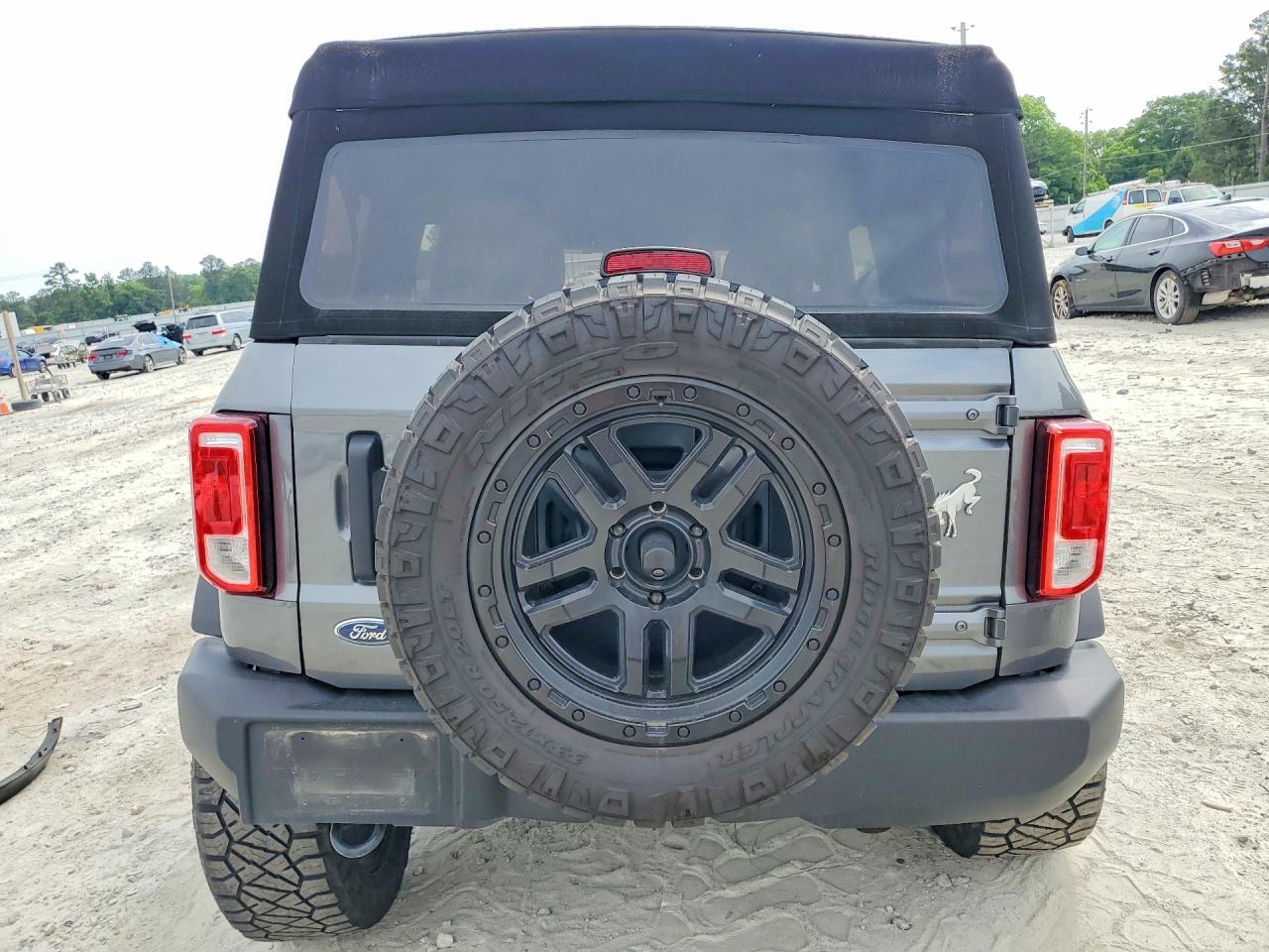 Ford Bronco Base