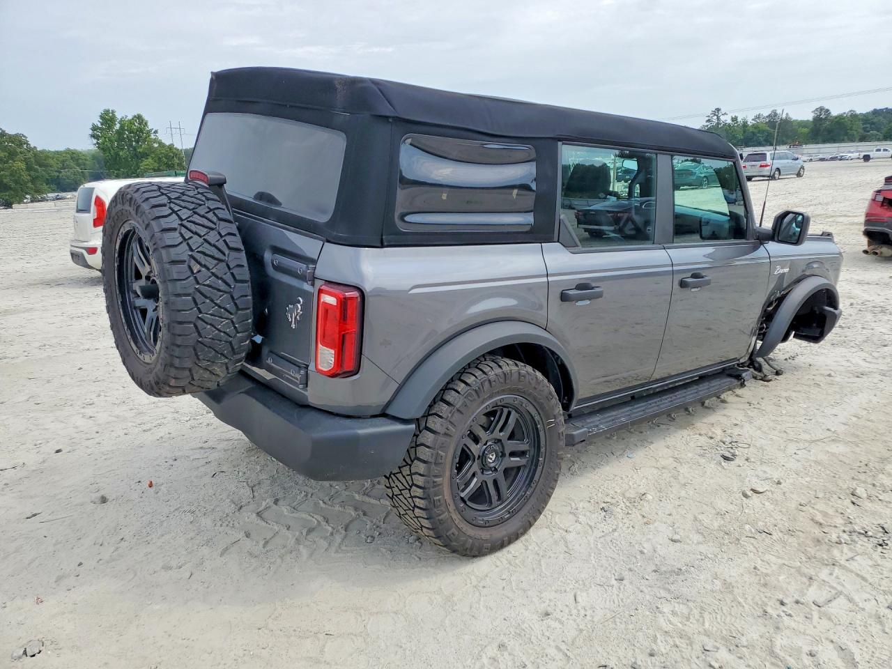 Ford Bronco Base