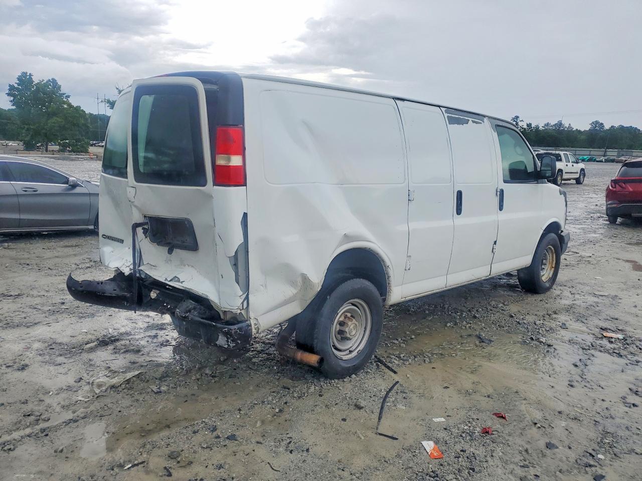 Chevrolet G2500 Van
