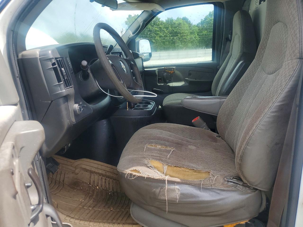 Chevrolet G2500 Van