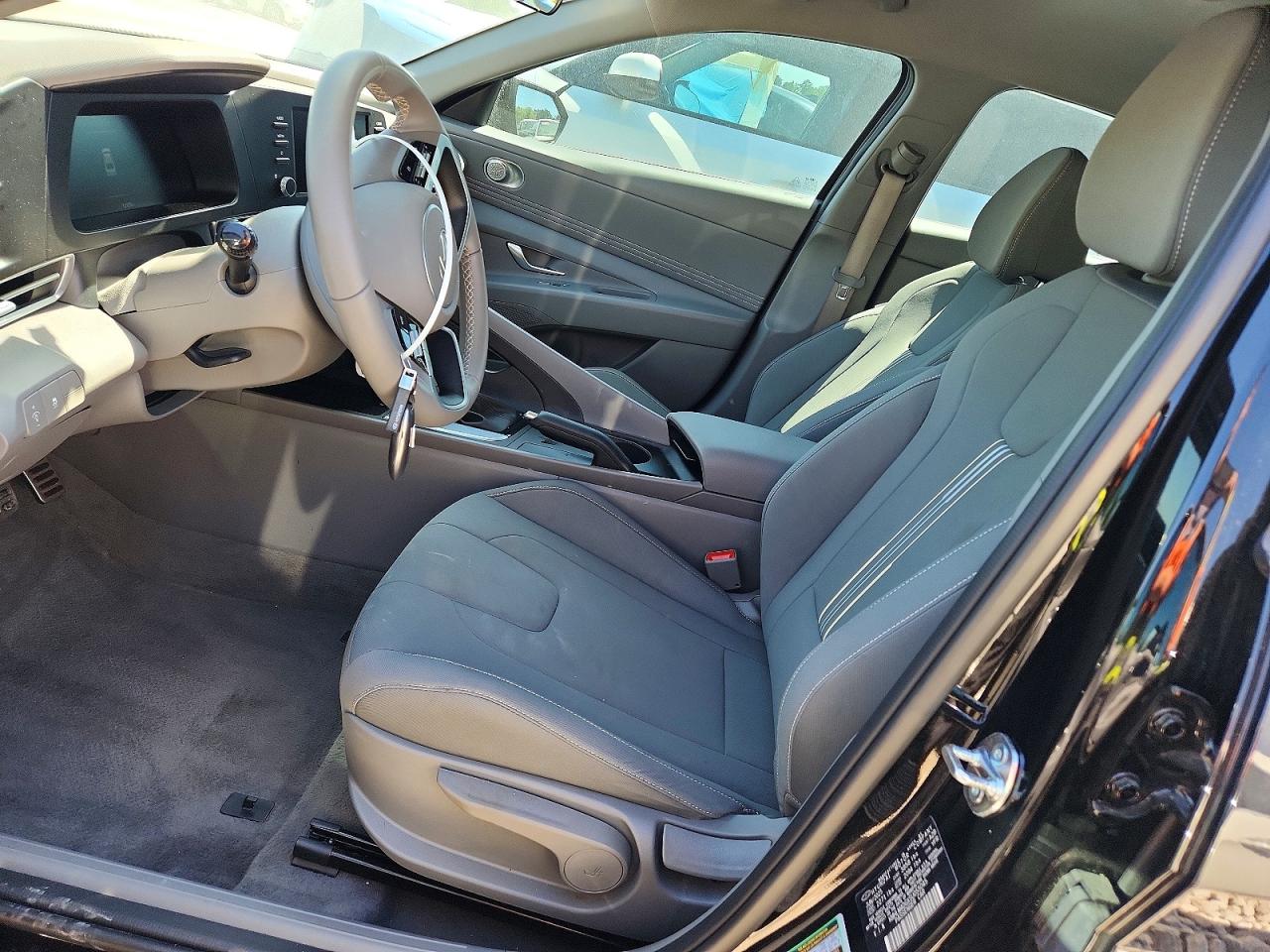 Hyundai ELANTRA Sel Sport