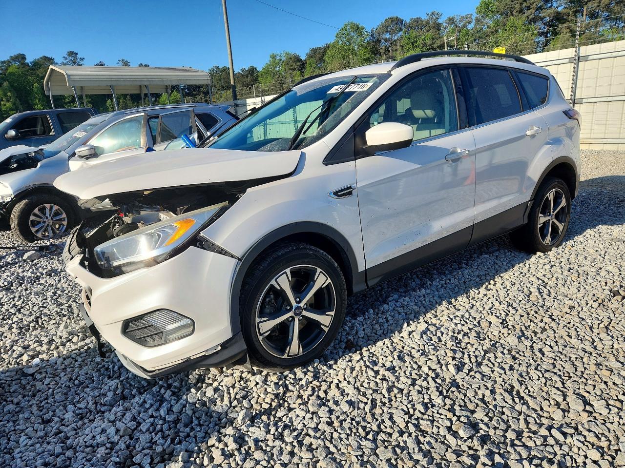 Salvage Ford Escape Image