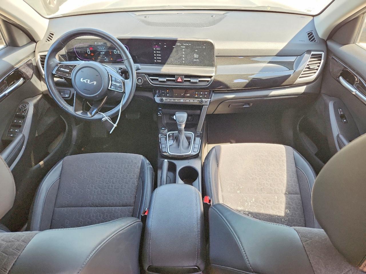 Kia Seltos S