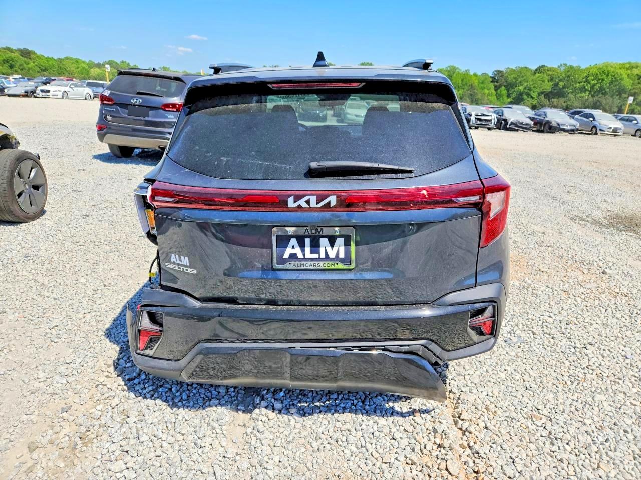 Kia Seltos S
