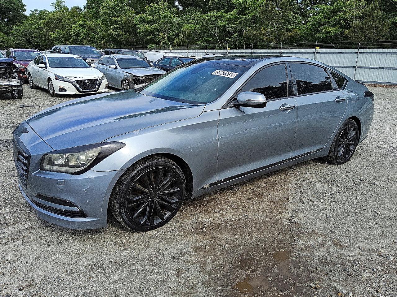 Salvage Hyundai Genesis Image