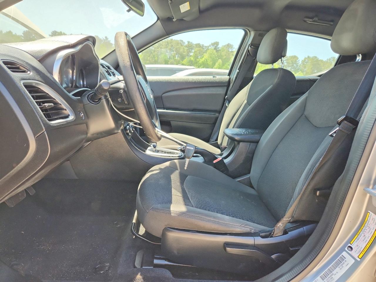 Dodge Avenger Se