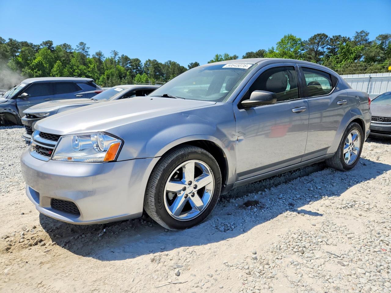 Salvage Dodge Avenger Image