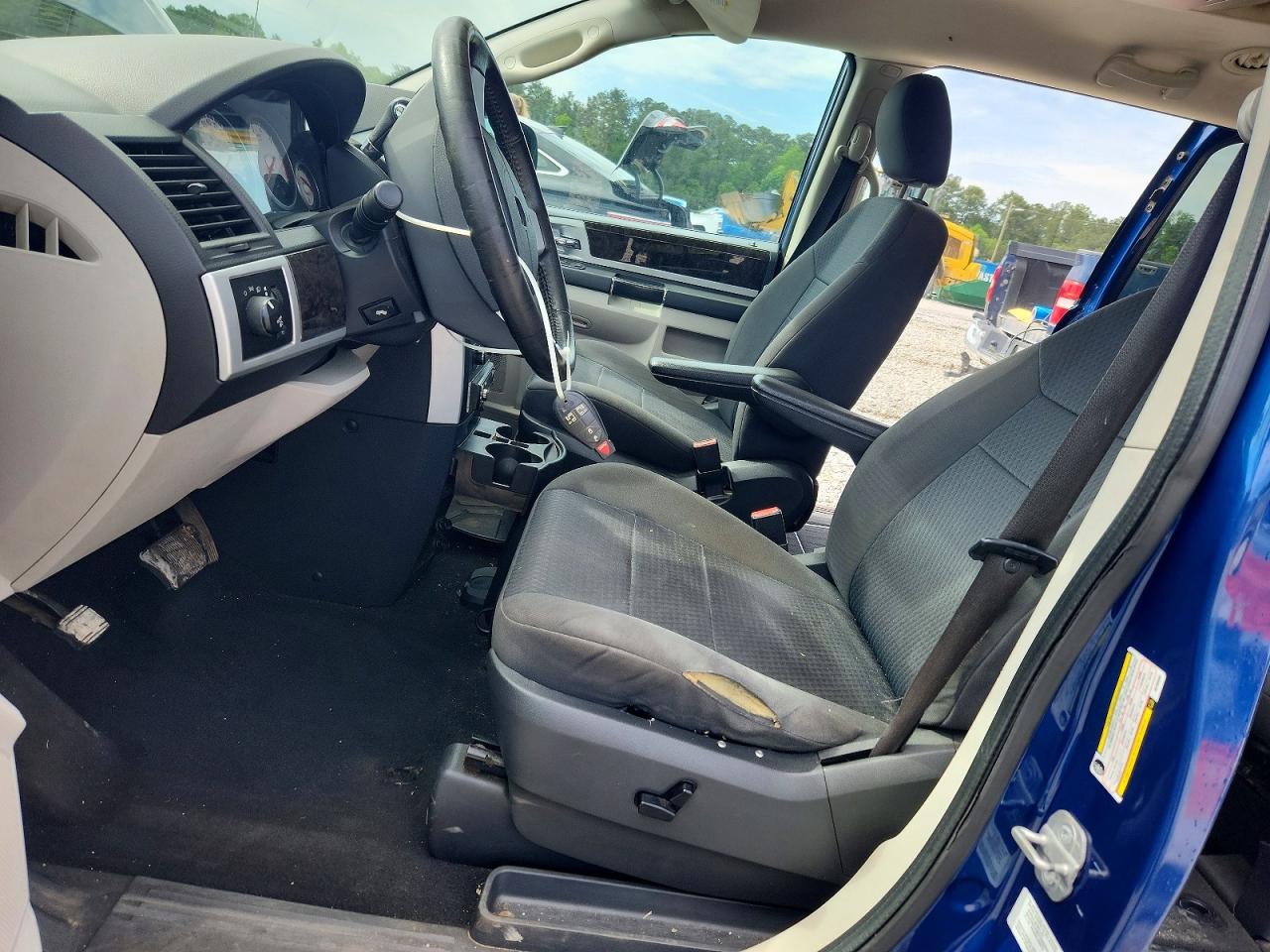 Dodge Caravan Sxt