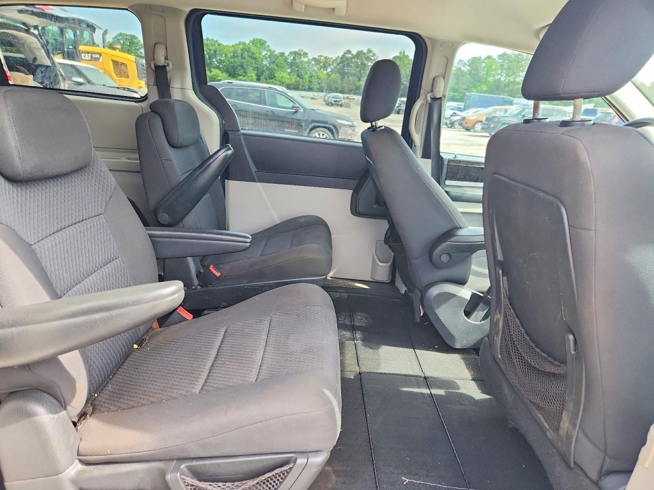 Dodge Caravan Sxt