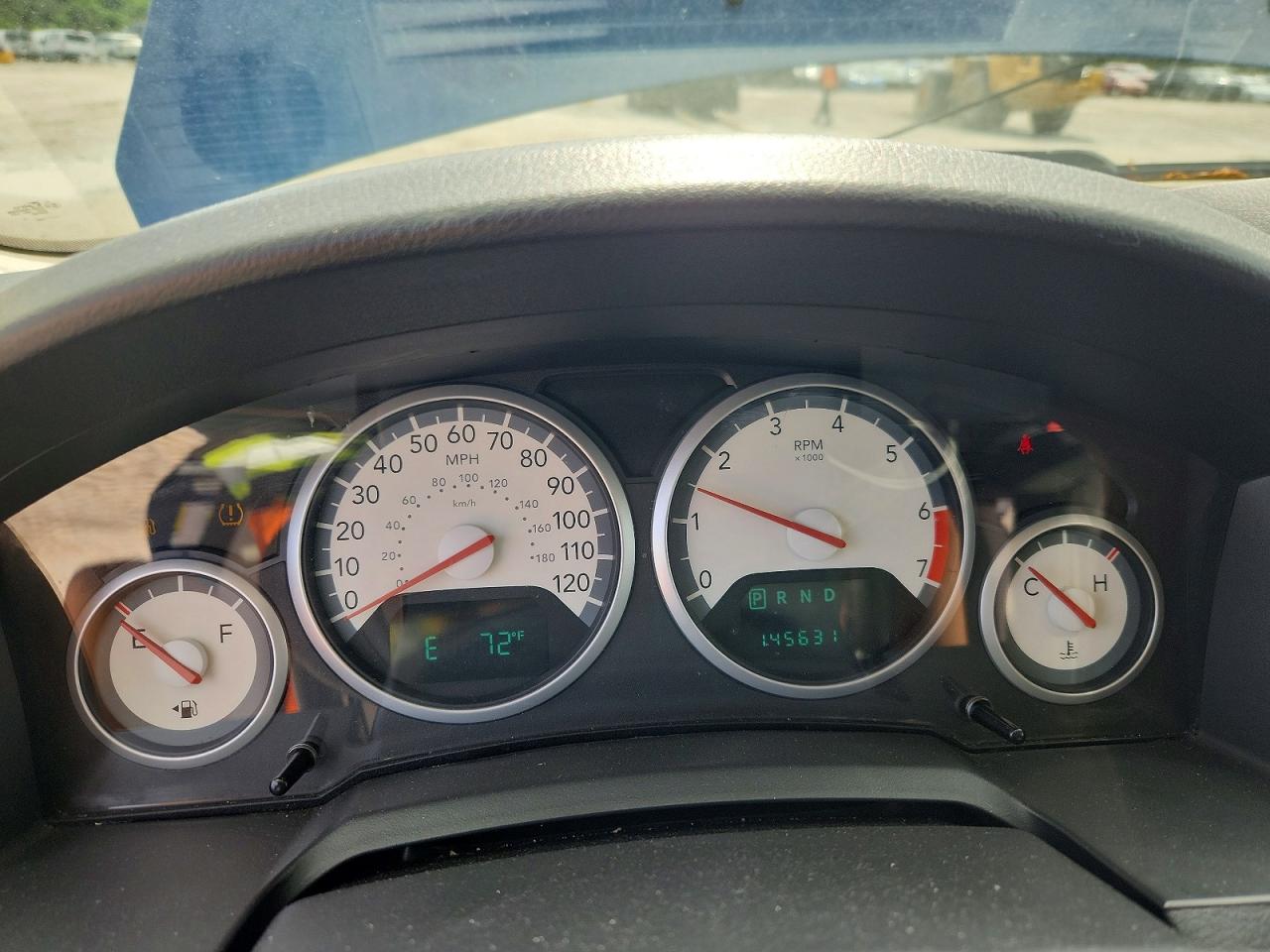 Dodge Caravan Sxt