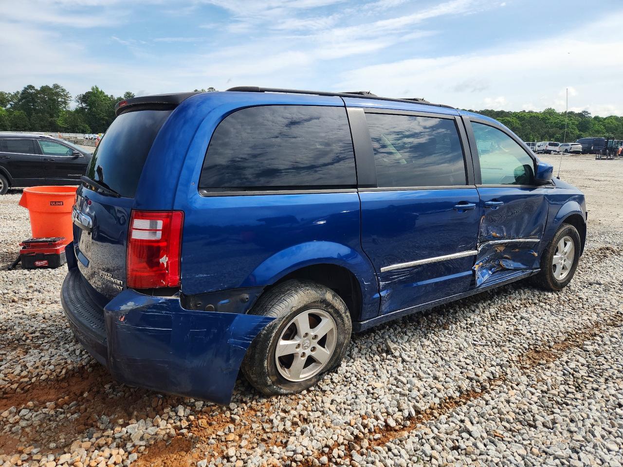 Dodge Caravan Sxt