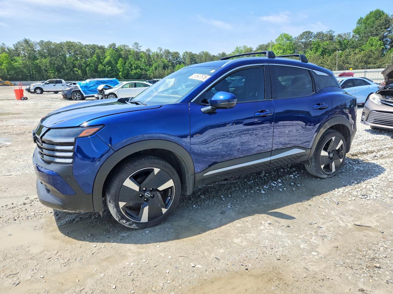 Salvage Nissan Kicks Image