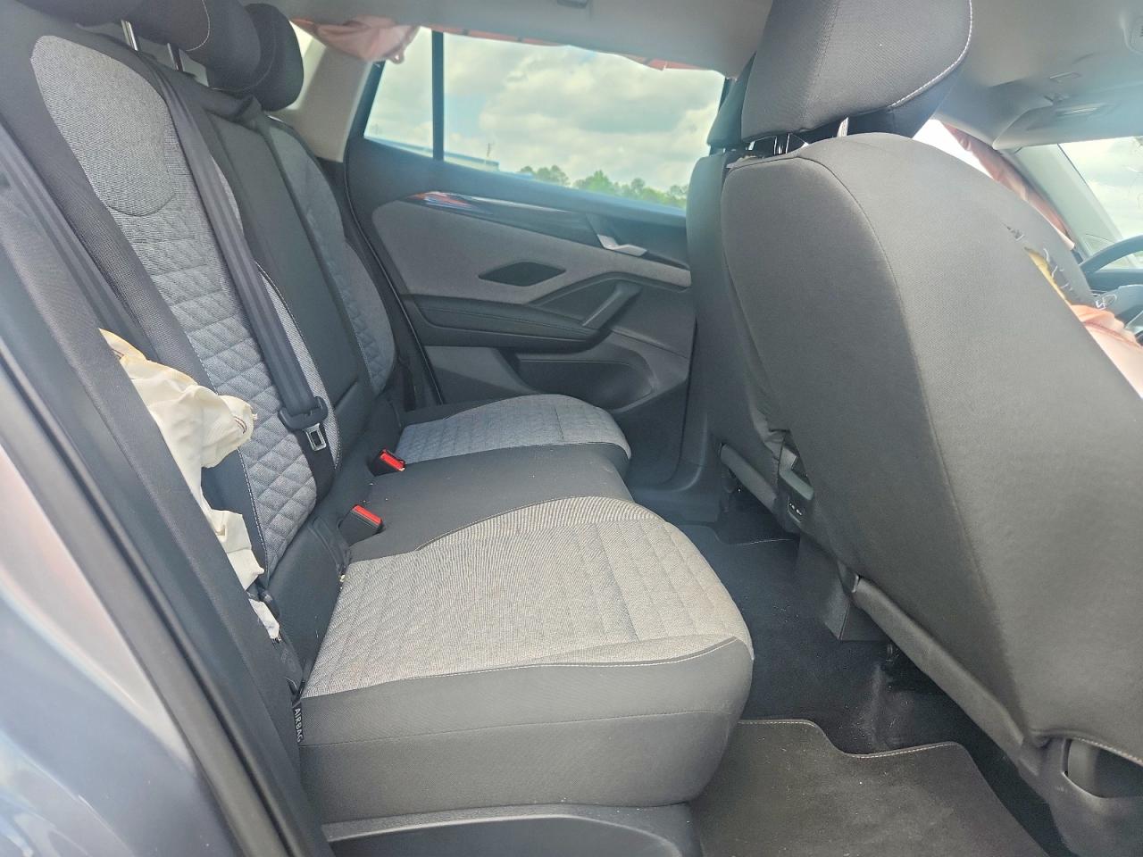 Volkswagen Tiguan S