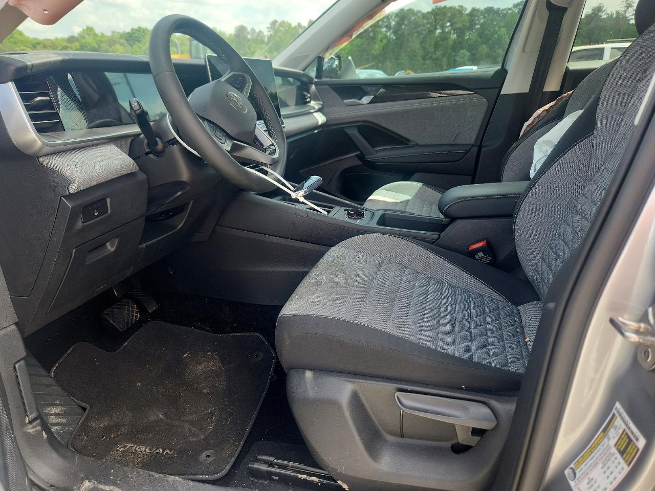 Volkswagen Tiguan S