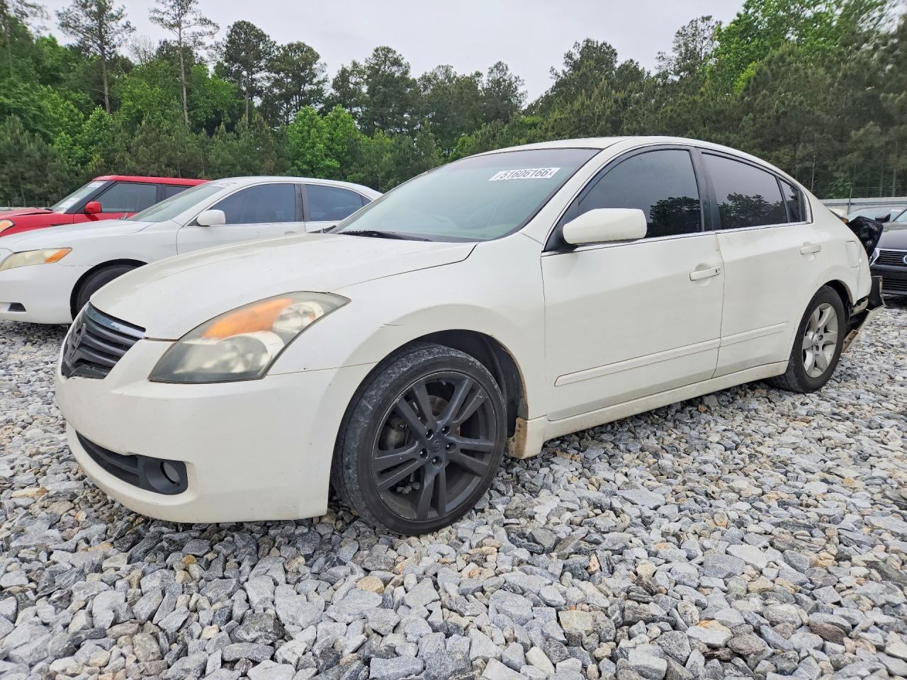 Salvage Nissan Altima Image