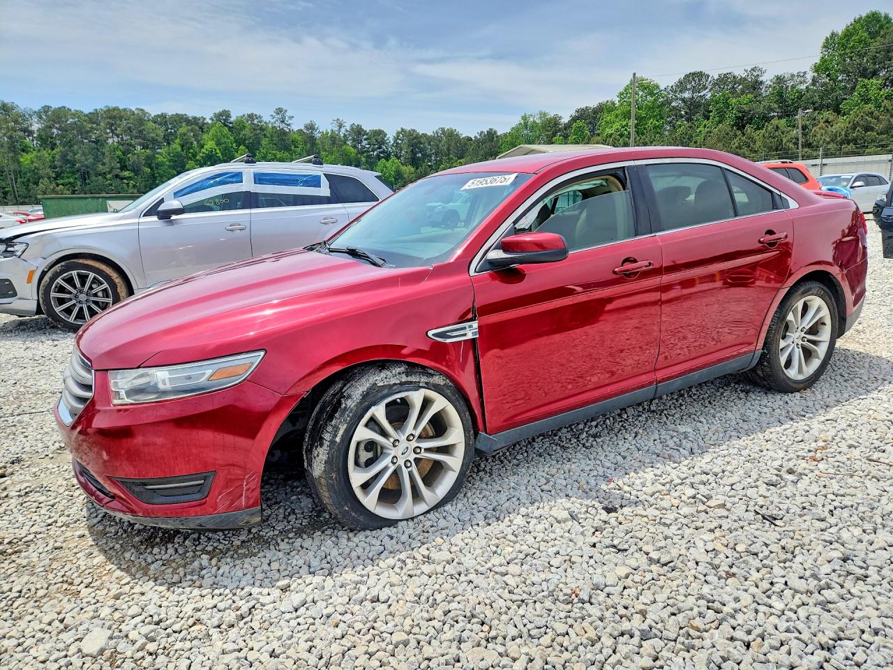 Salvage Ford Taurus Image