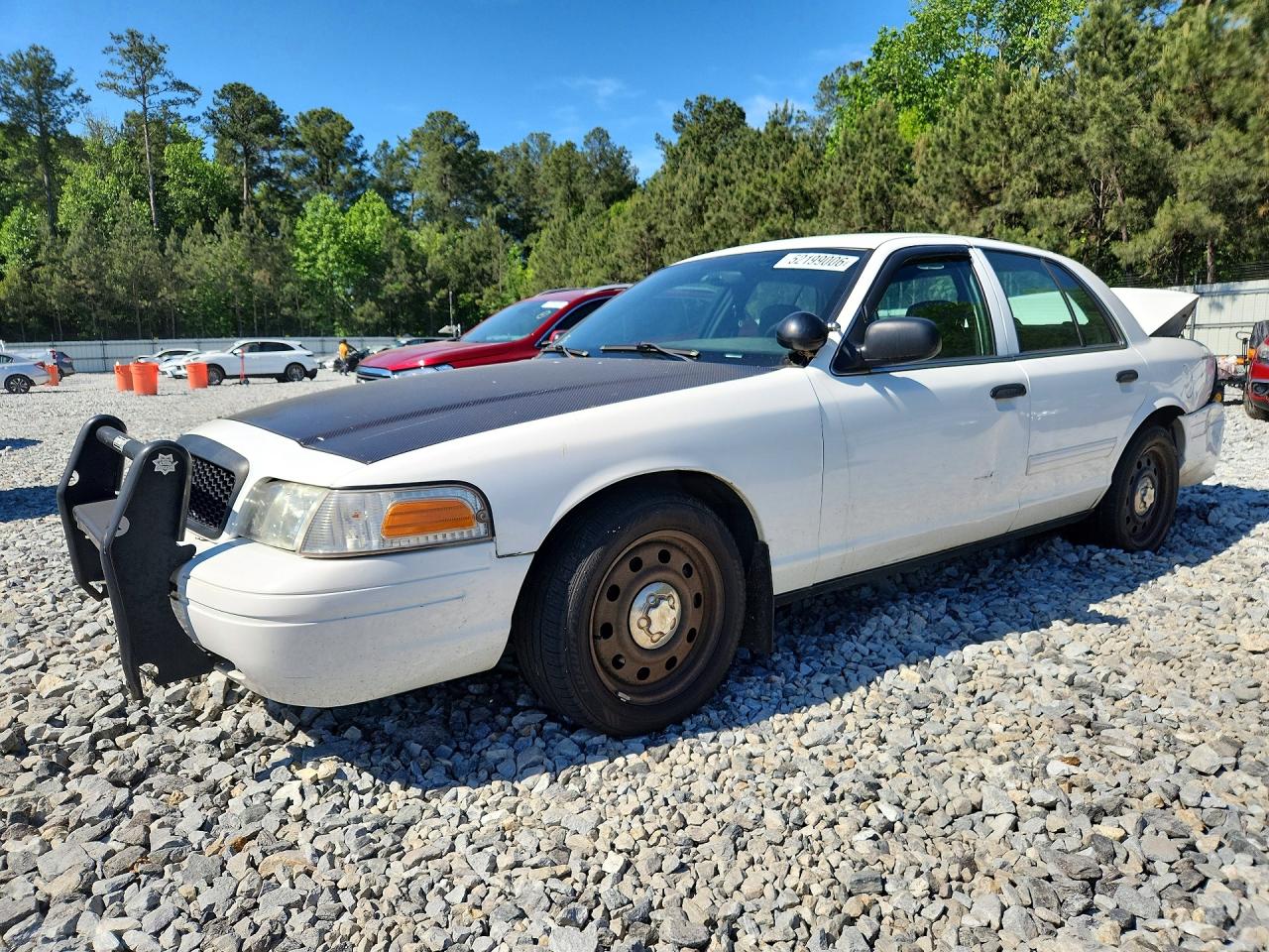 Salvage Ford Crown Vic Image
