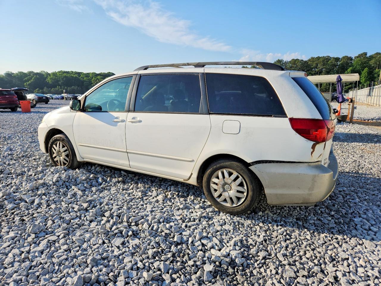 Toyota Sienna Le 8 Passenger