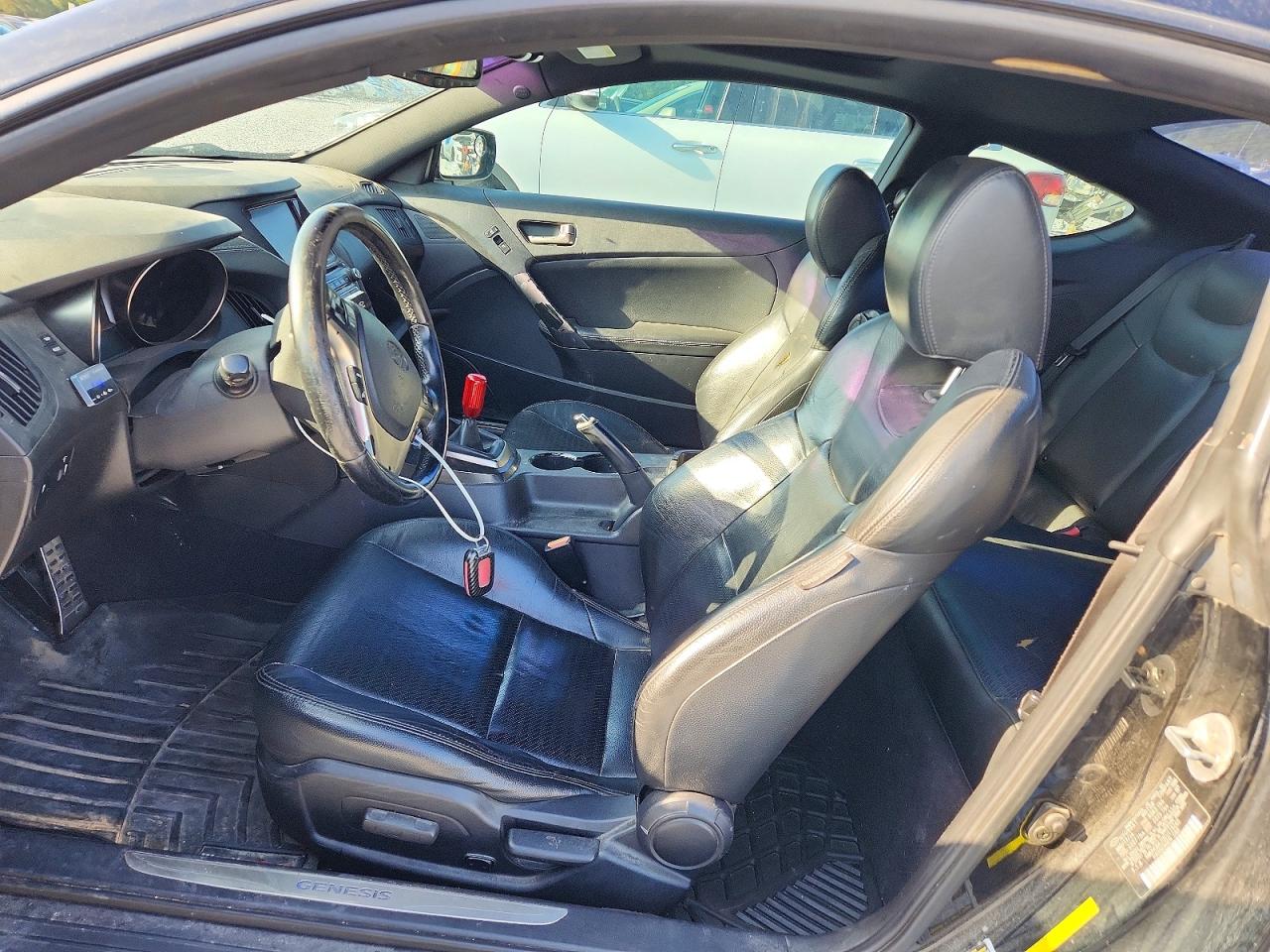 Hyundai Genesis 3.8l