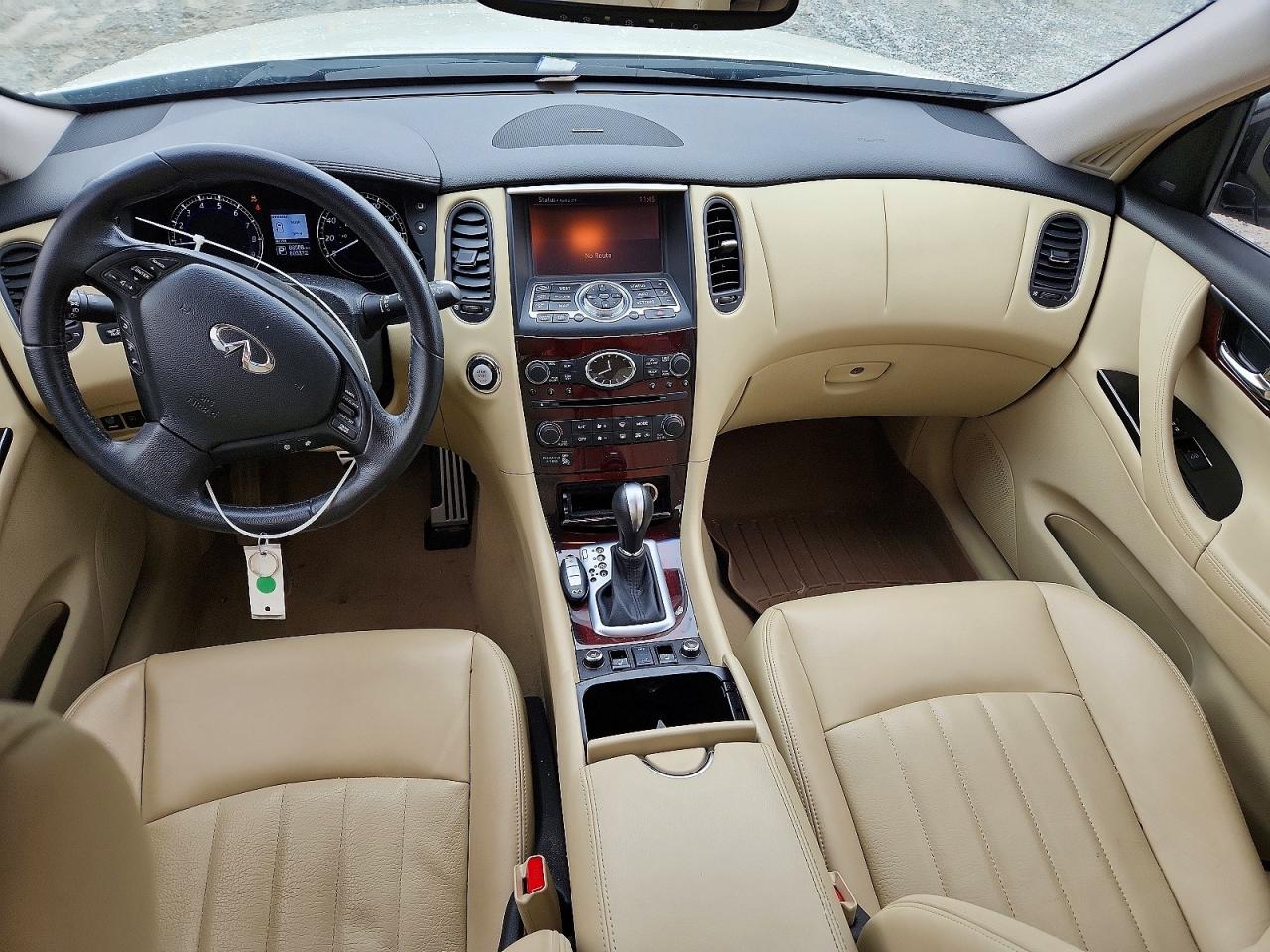 INFINITI Qx Base