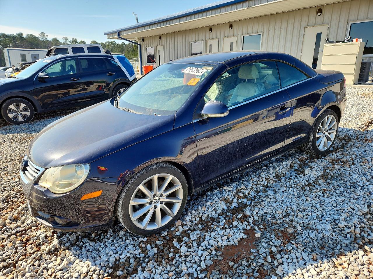 Salvage Volkswagen Eos Image