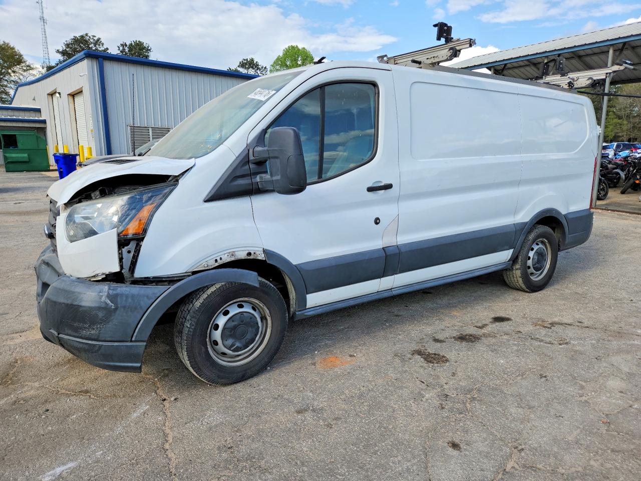 Salvage Ford Transit Image