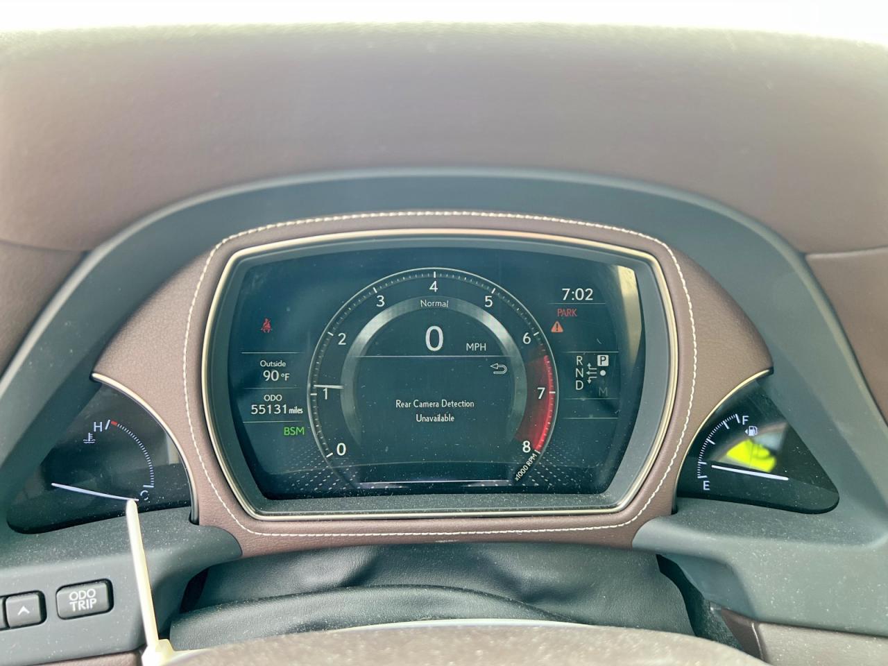 Lexus LS Base