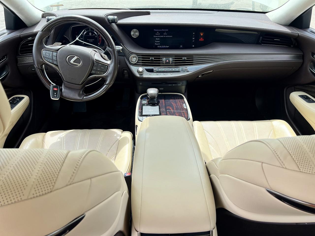 Lexus LS Base
