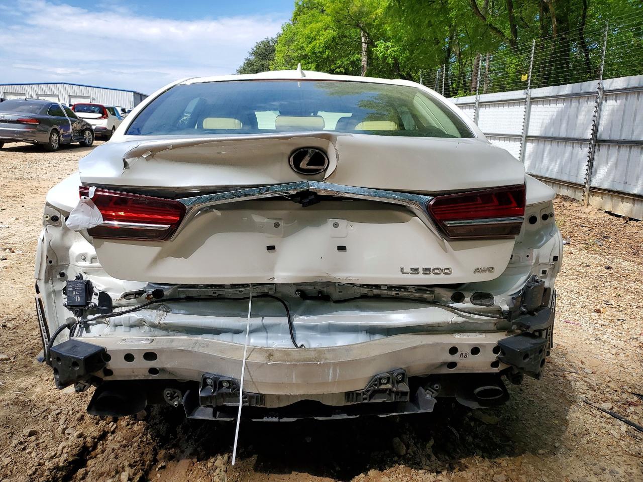 Lexus LS Base
