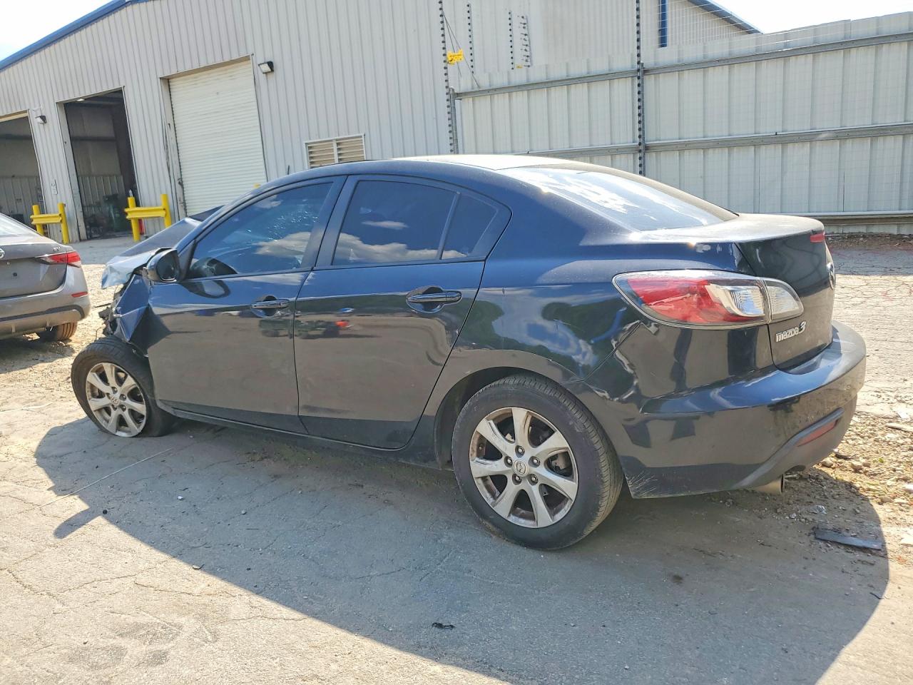 Mazda 3 I