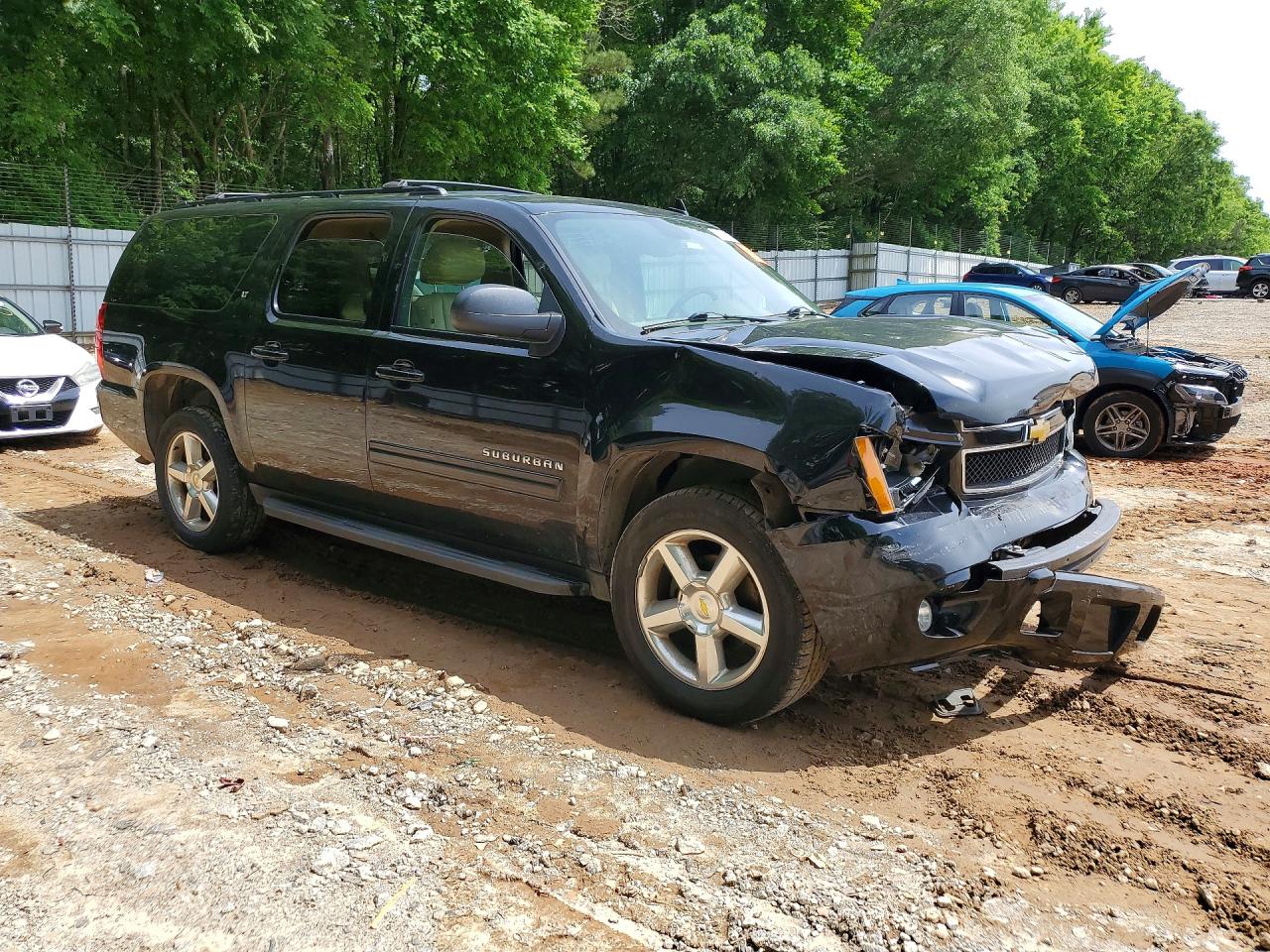 Chevrolet Suburban C1500 Lt