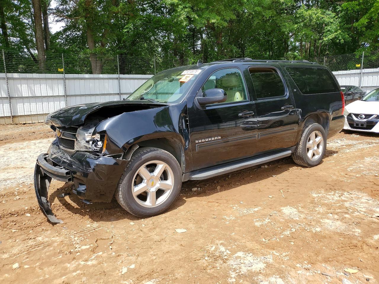 Salvage Chevrolet Suburban Image