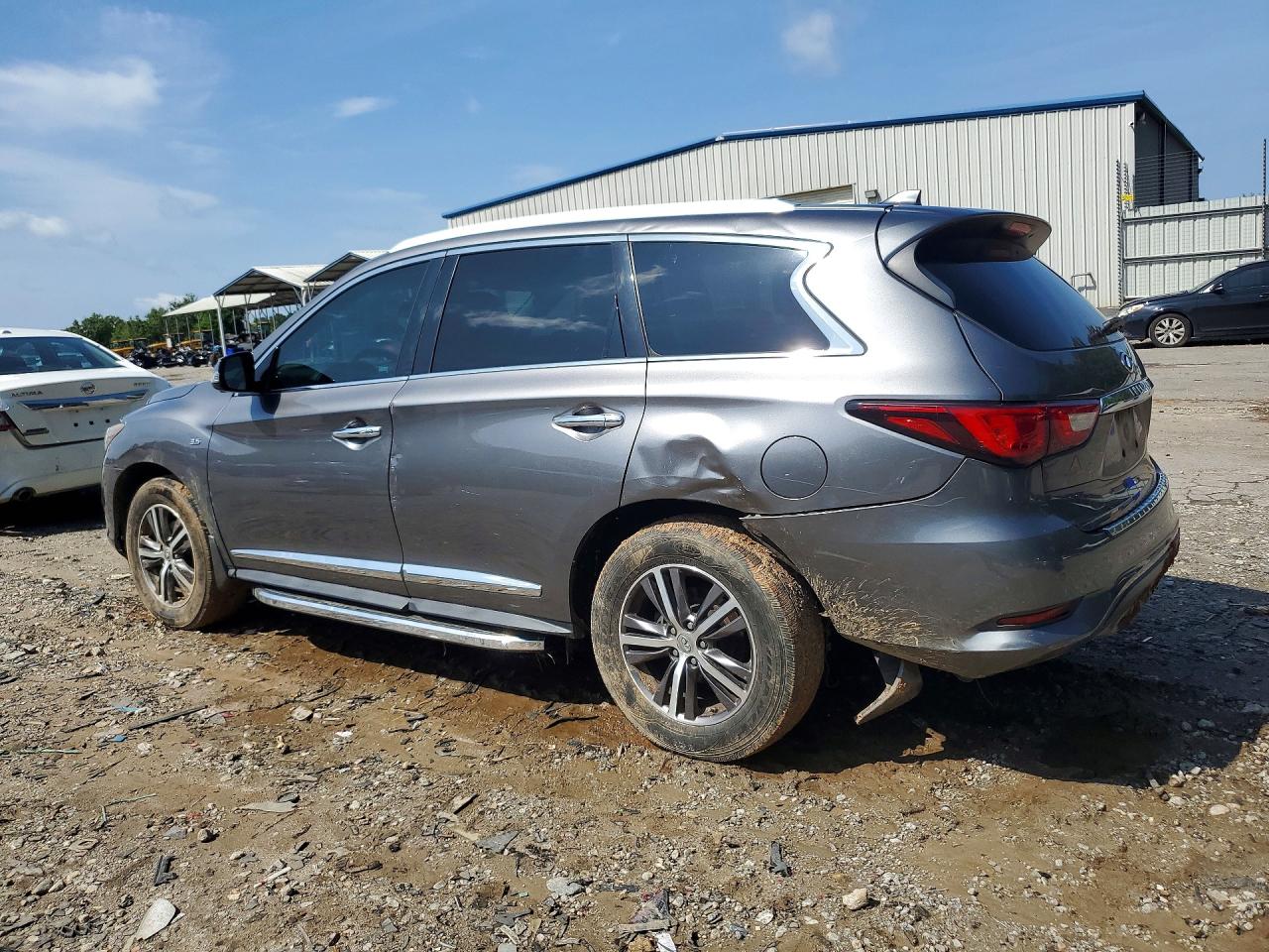 INFINITI Qx Base