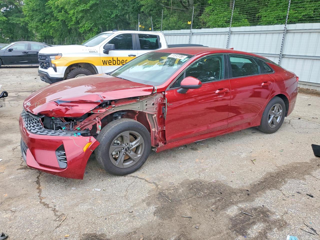 Salvage Kia K5 Image