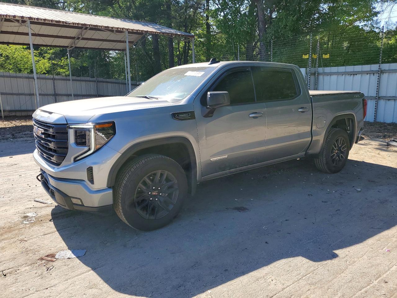 Salvage GMC Sierra Image
