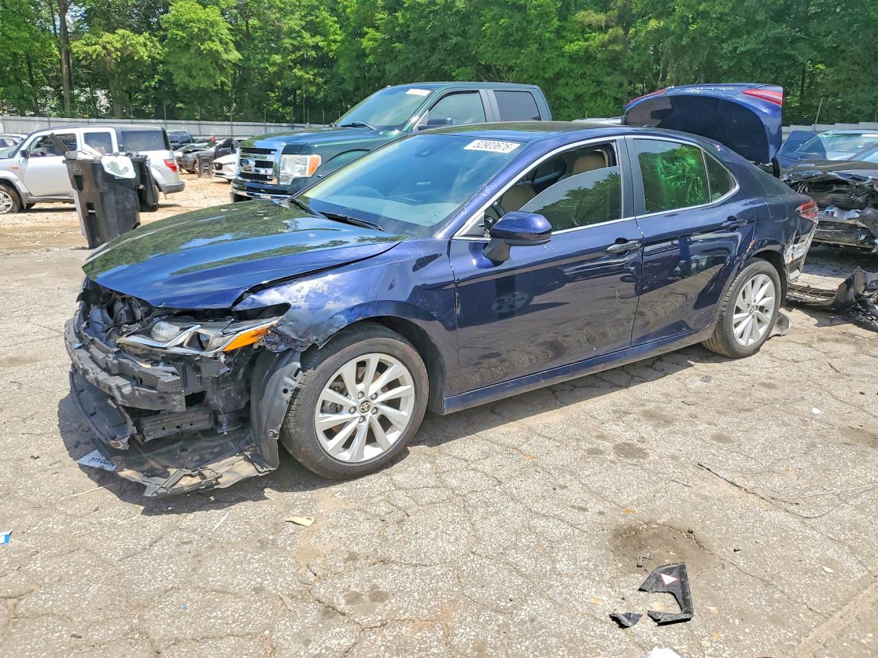 Salvage Toyota Camry Image