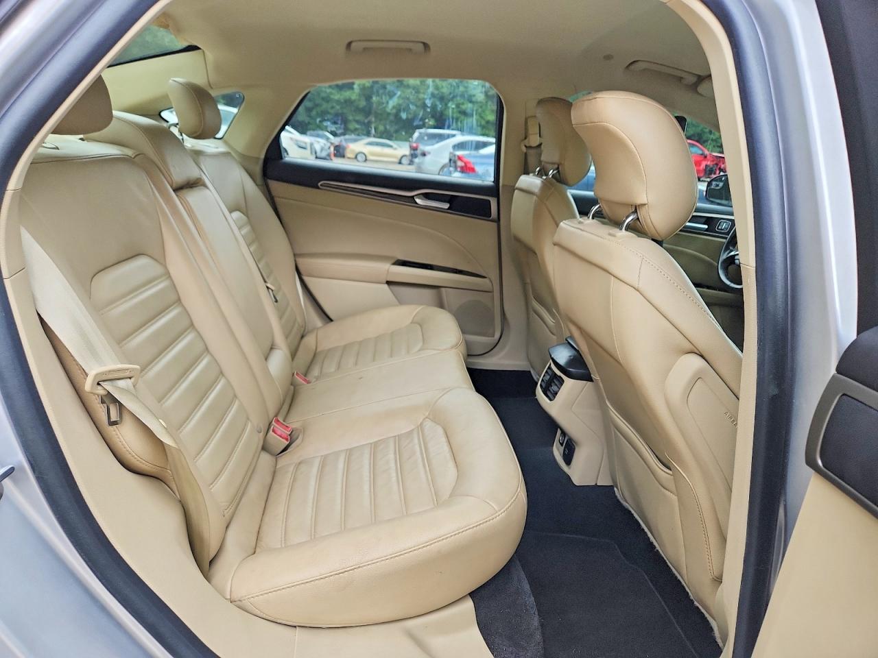 Ford Fusion Se Hybrid