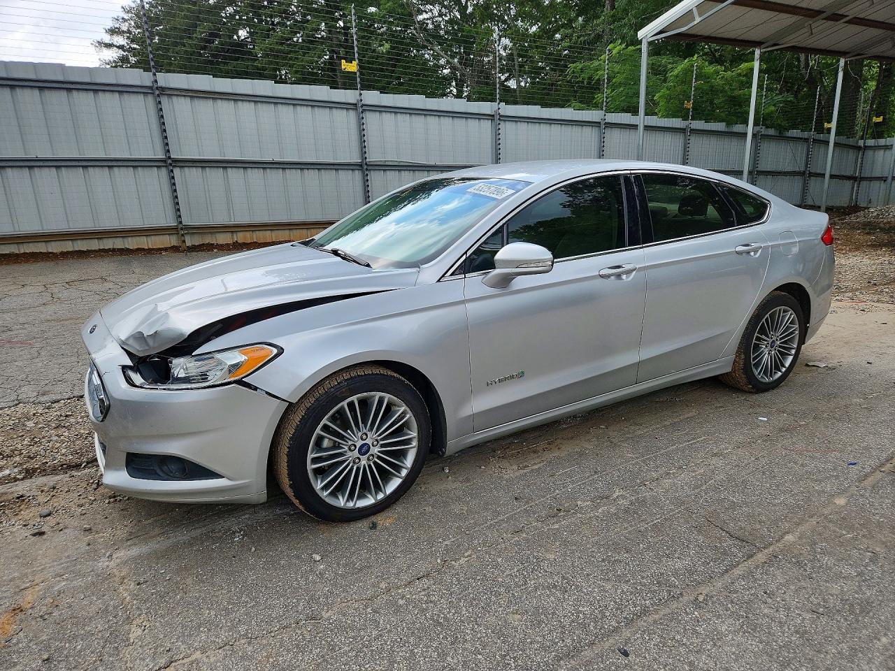 Salvage Ford Fusion Image