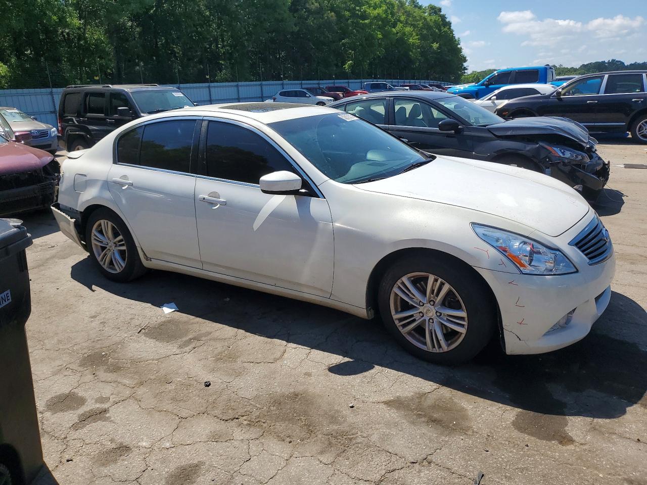 INFINITI G37 Journey