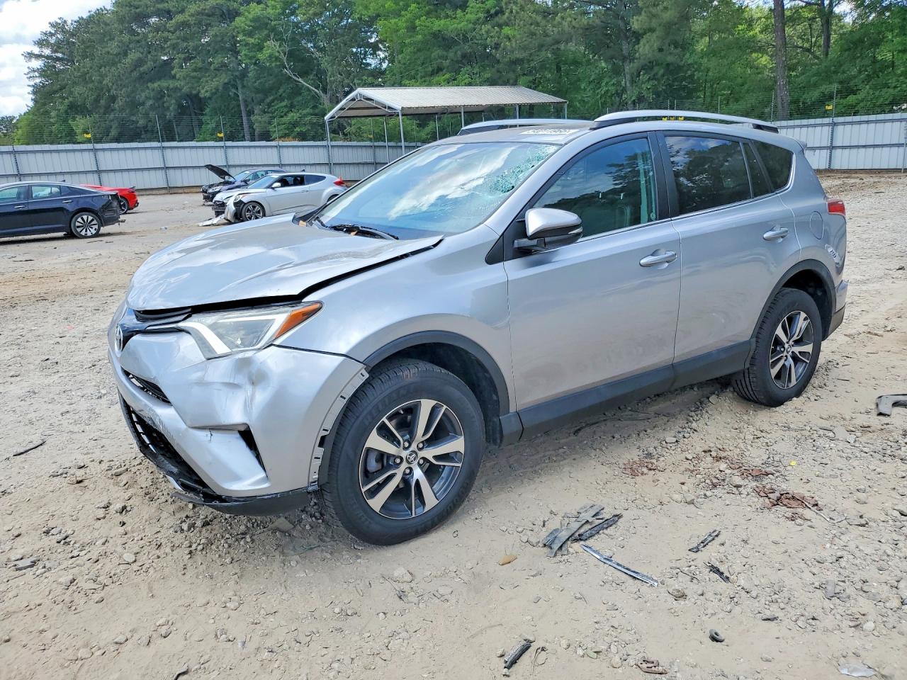 Salvage Toyota RAV4 Image