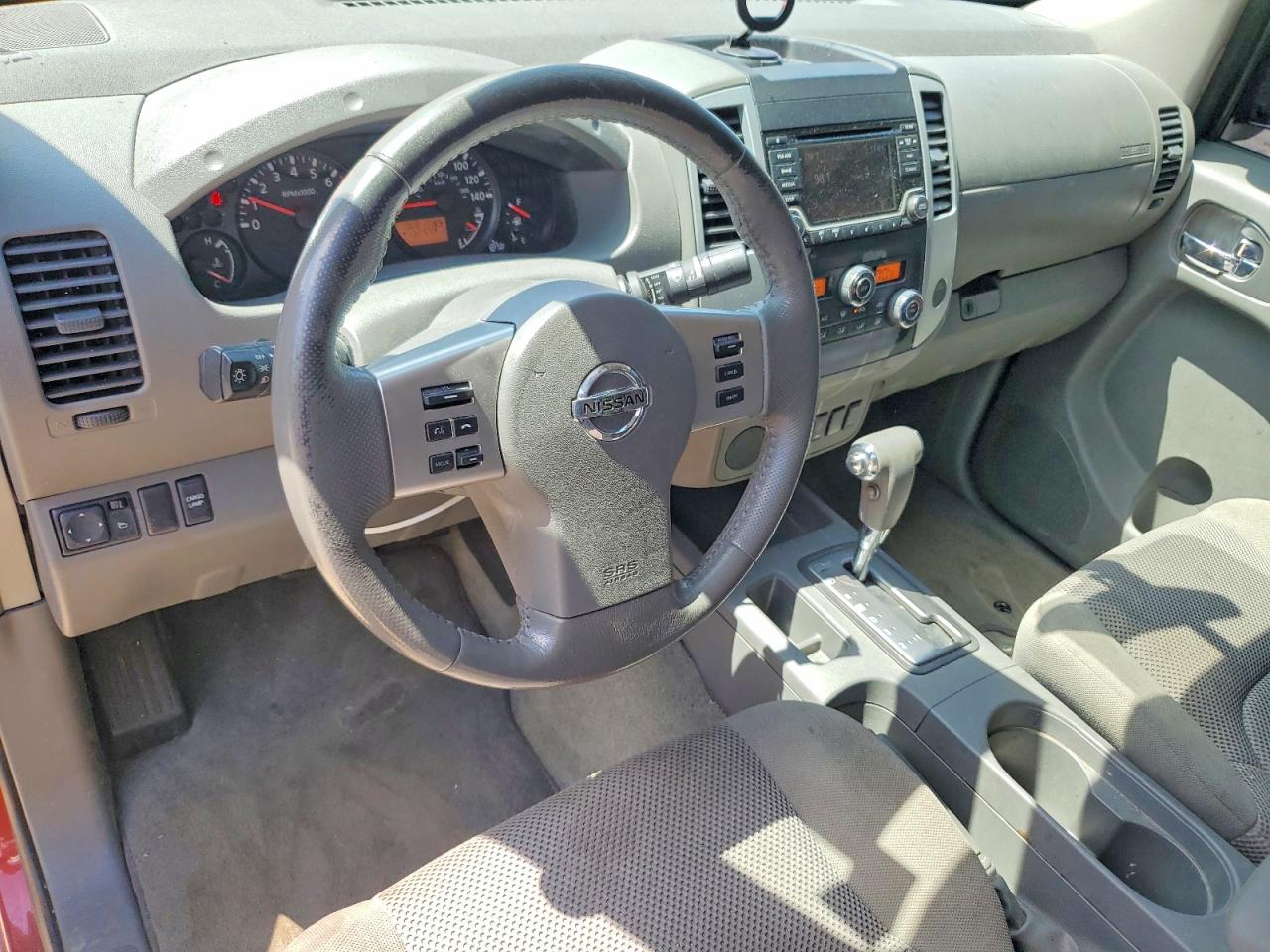 Nissan Frontier Sv