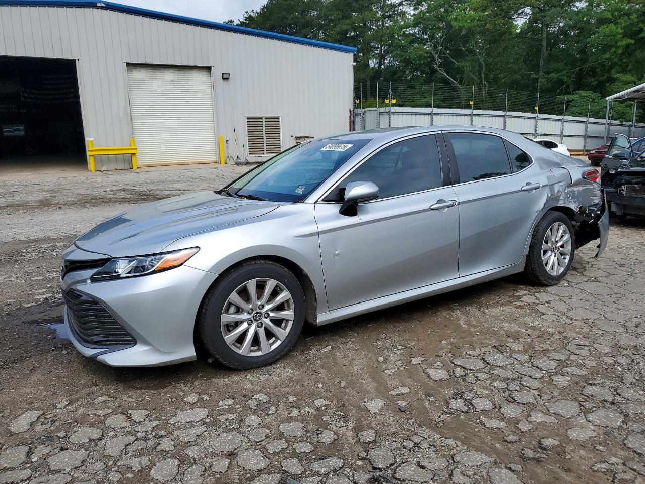 Salvage Toyota Camry Image