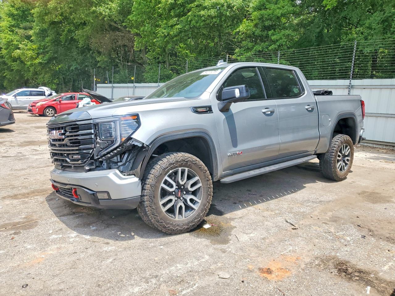 Salvage GMC Sierra Image