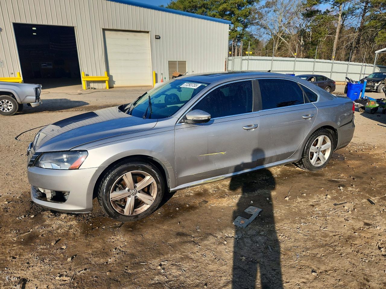 Salvage Volkswagen Passat Image