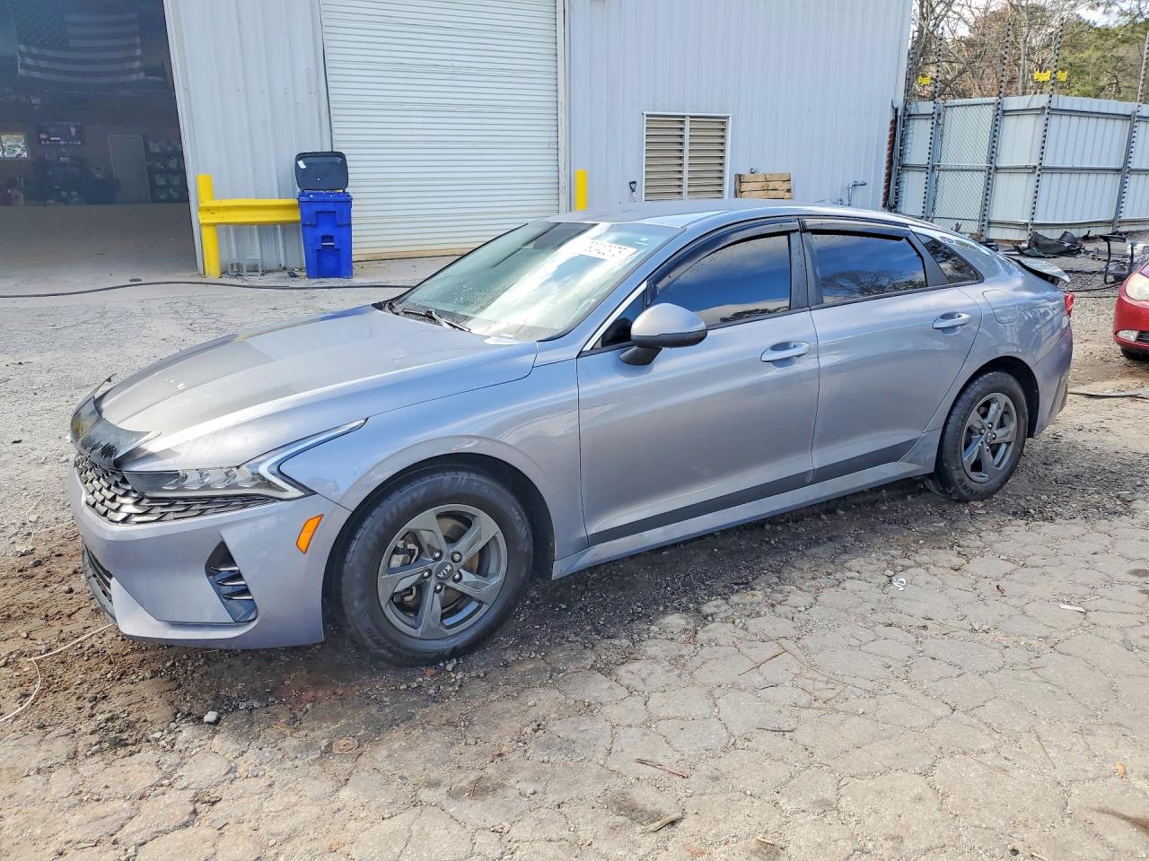 Salvage Kia K5 Image