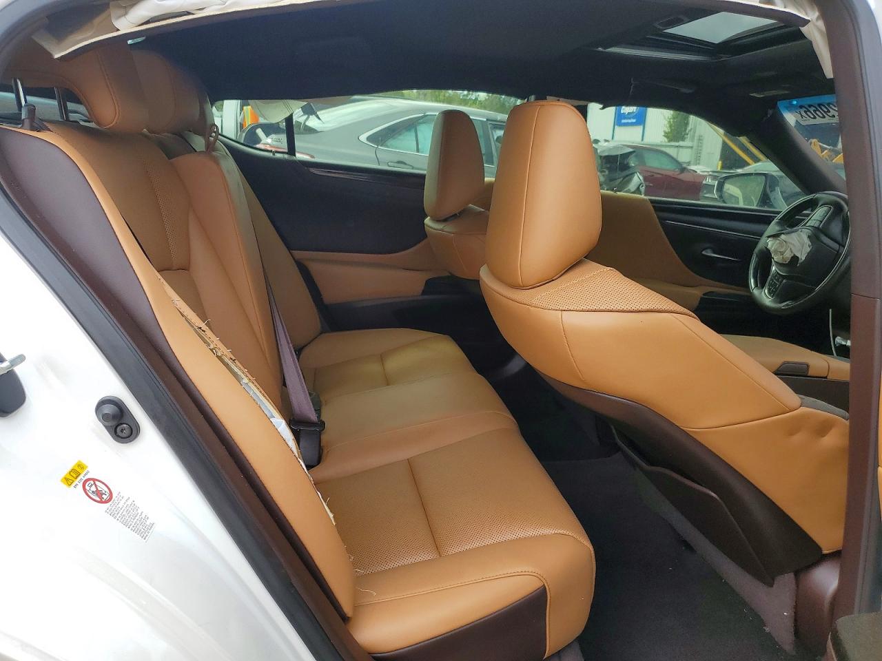 Lexus Es Base