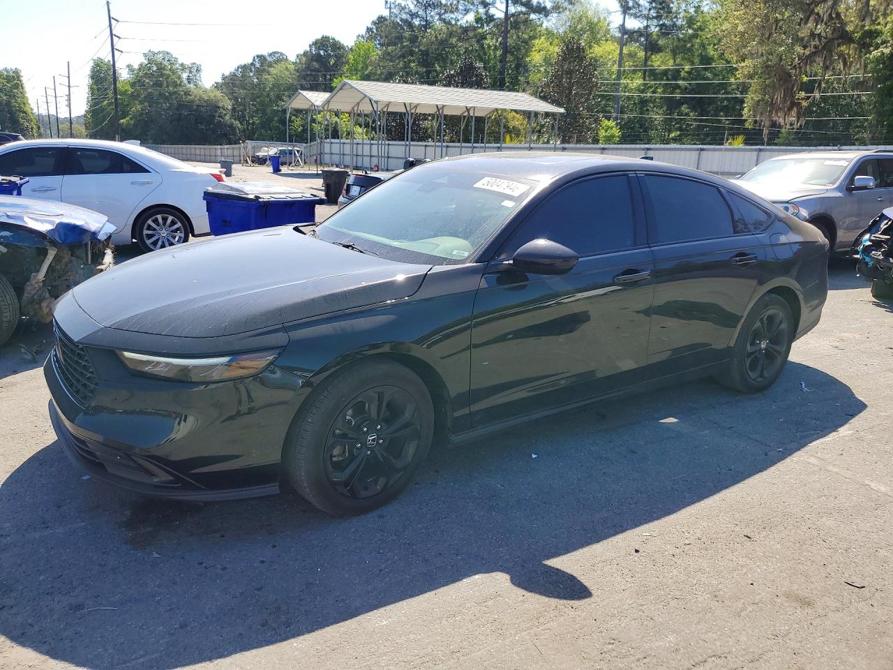 Salvage Honda Accord Image